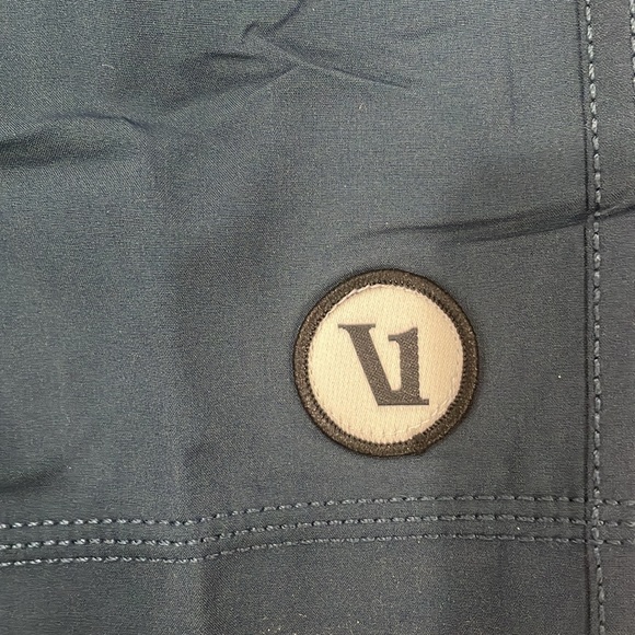 Vuori Kore shorts BNWT - Picture 4 of 7